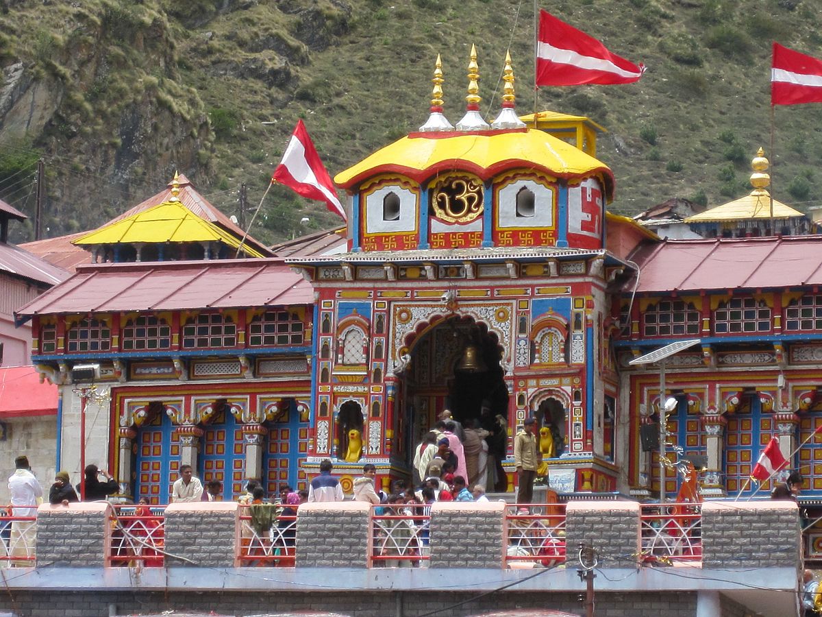 Day 08: Guptkashi to Badrinath (220 Kms / 9 hrs) Height: 3133 Meters