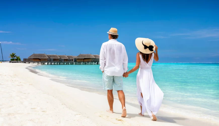 Discover a Paradise of Turquoise Waters and White-Sand Beaches in the Maldives