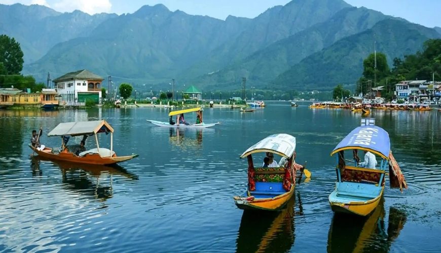 Kashmir – Embrace the Beauty of Paradise on Earth